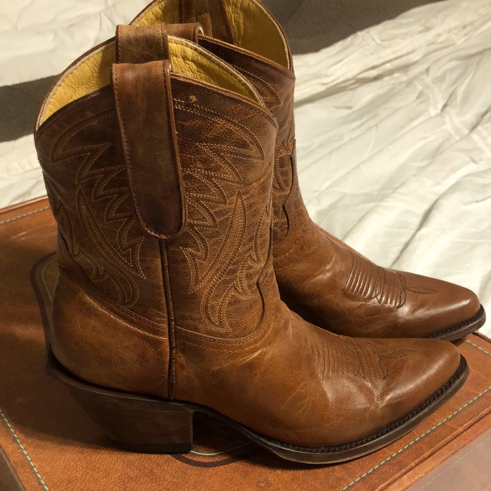 Cavender’s size 7